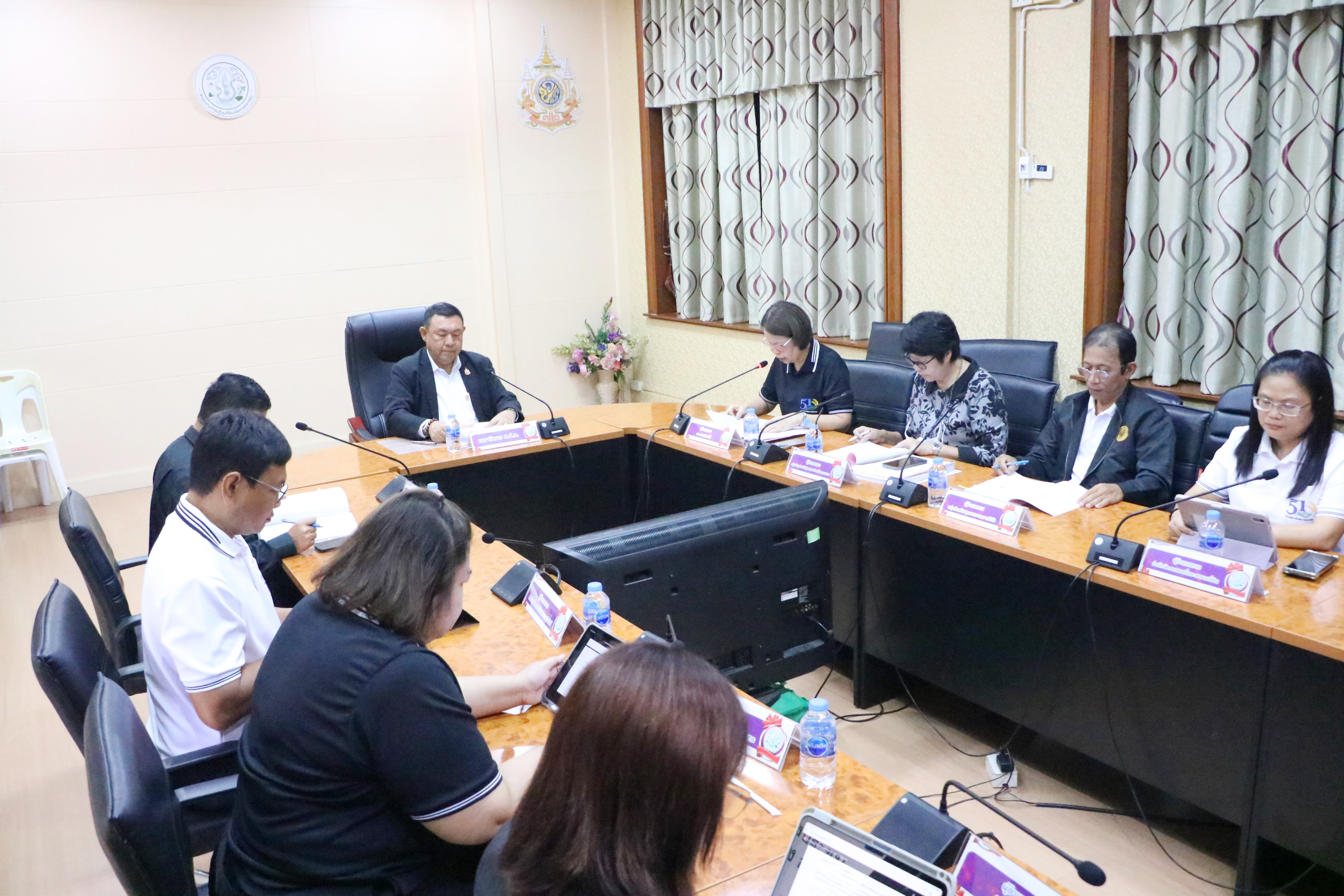 title - ส.ป.ก. ประชุมคณะกรรมการพิจารณาการขอพระราชทานเครื่องราชอิสริยาภรณ์ อันเป็นที่เชิดชูยิ่งช้างเผือก เครื่องราชอิสริยาภรณ์อันมีเกียรติยิ่งมงกุฎไทย และเหรียญจักรพรรดิมาลา ครั้งที่ 2/2569